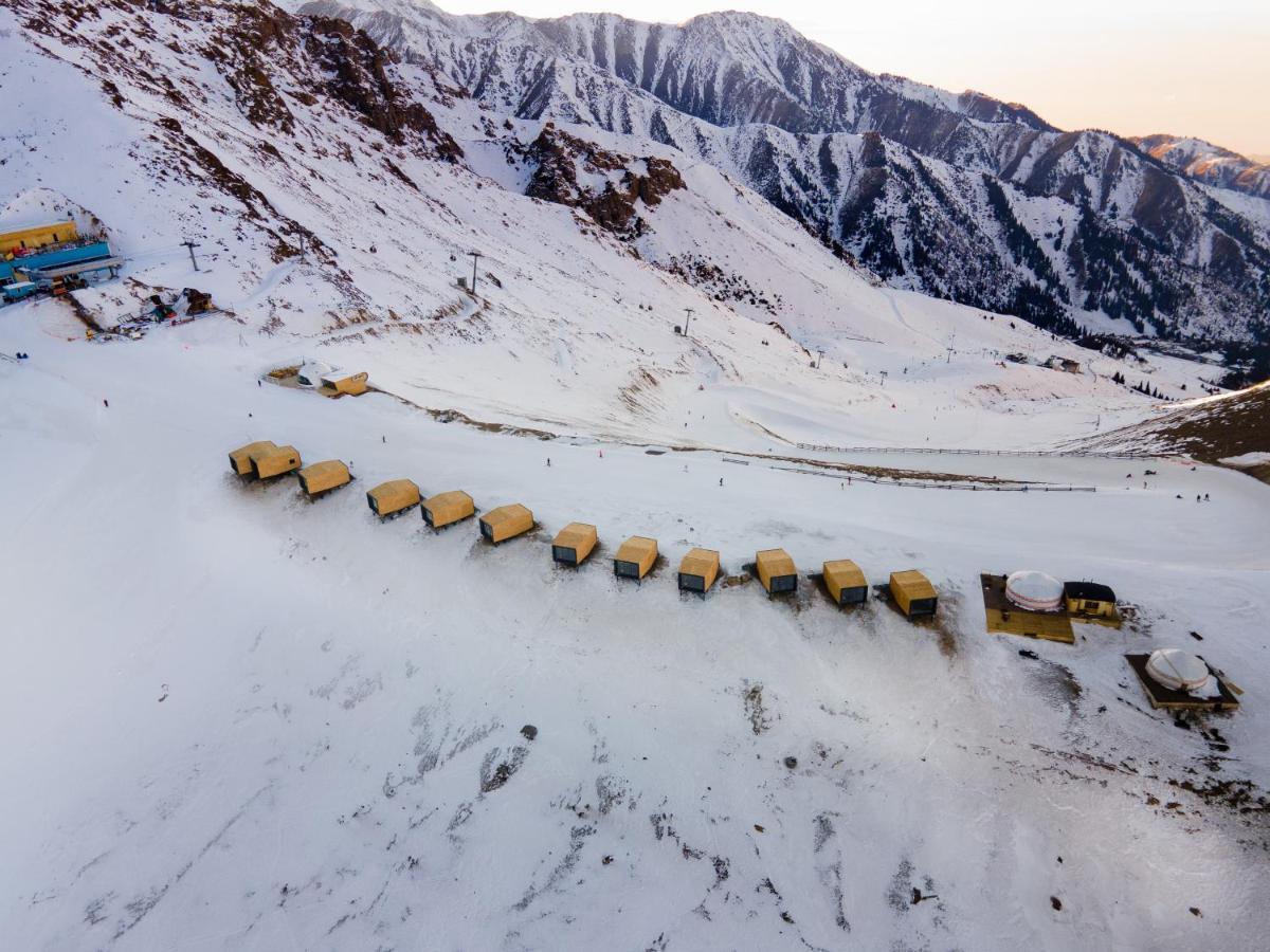 Tenir Eco Hotel, Shymbulak Mountain Resort アルマトイ エクステリア 写真