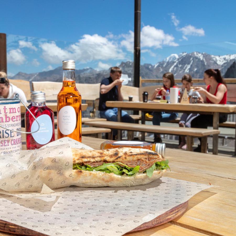 Tenir Eco Hotel, Shymbulak Mountain Resort アルマトイ エクステリア 写真