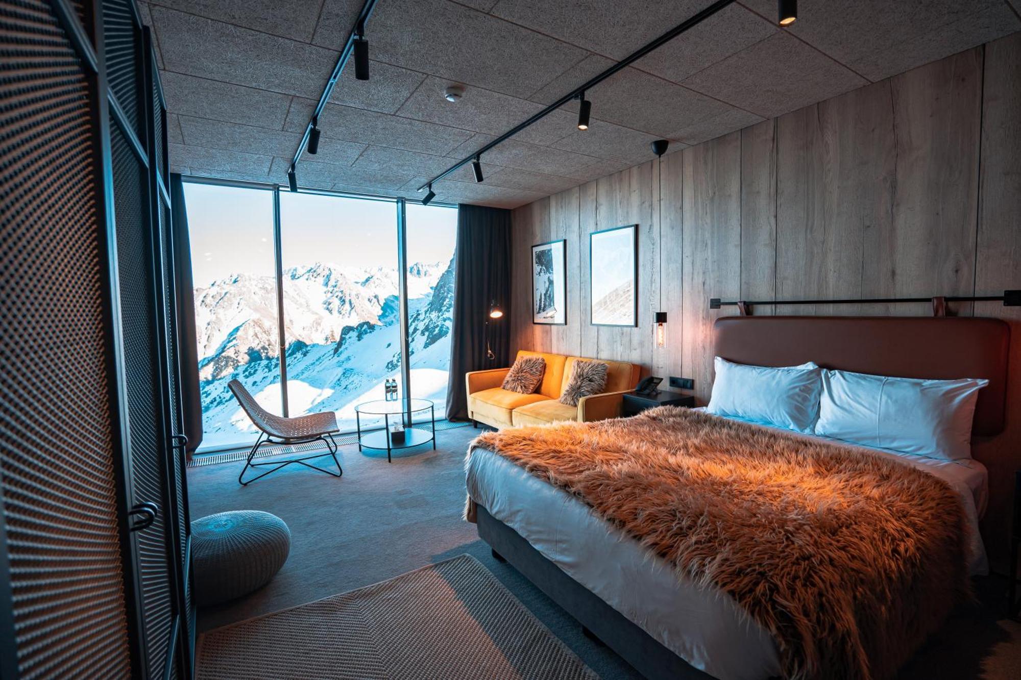 Tenir Eco Hotel, Shymbulak Mountain Resort アルマトイ エクステリア 写真
